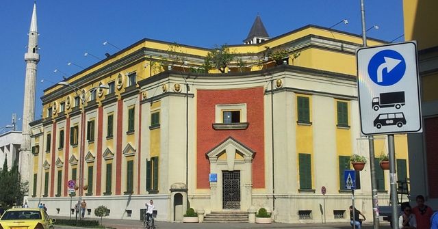 Vendoret, ne mungese te plote transparence, vetem 22 per qind e bashkive publikojne vendimet